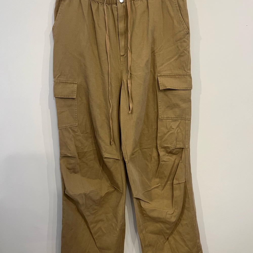 Women’s Tan Cargo Pants - Bailey Rose